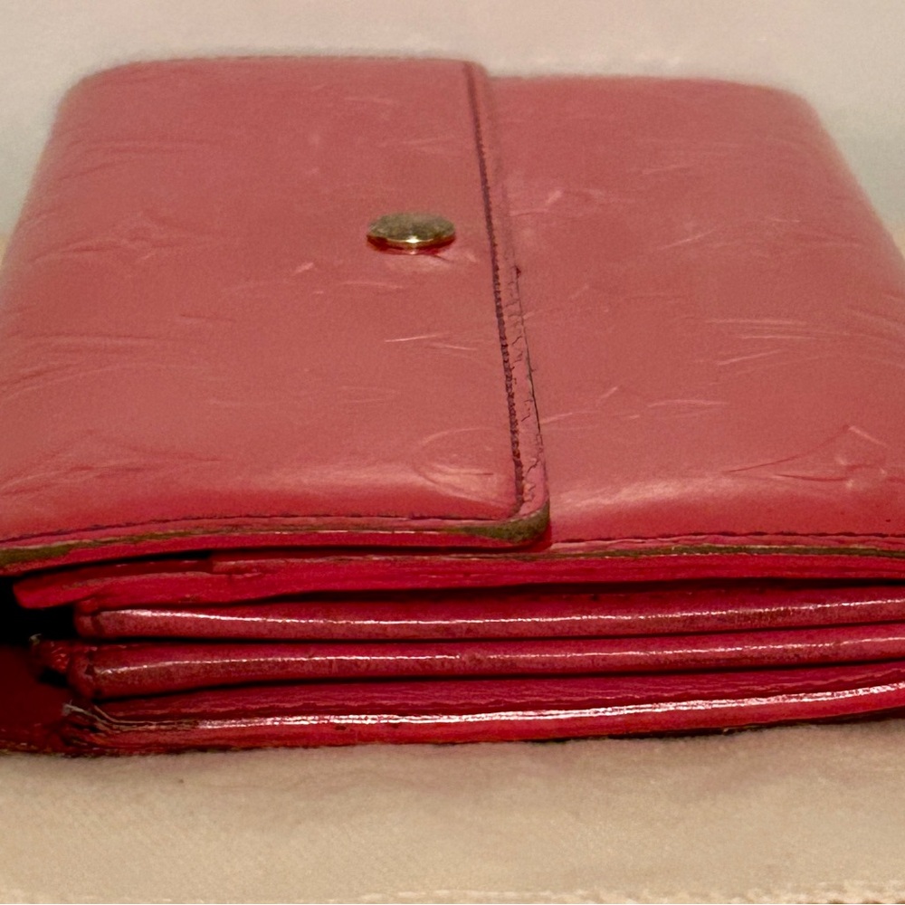 Louis Vuitton Sarah Wallet in Monogram Vernis leather. Authentic and Vintage - Picture 6 of 12